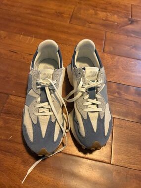 New Balance Men's Athletic Sneakers in Blue and White